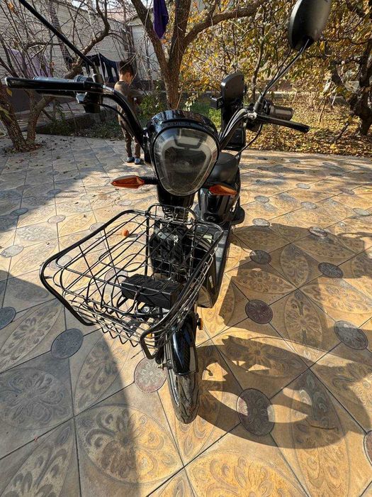 Электроскутер Demansh в хорошем состояние