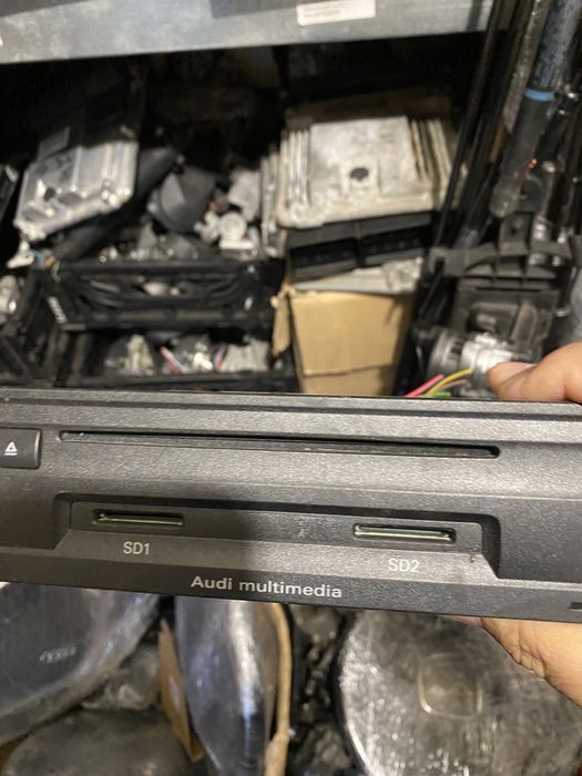 Усилвател DVD навигация и CD Changer Audi A6 4f C6 4f0035223l Ауди а6