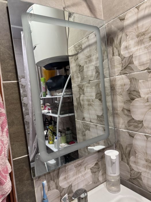 Продам зеркало 50*70