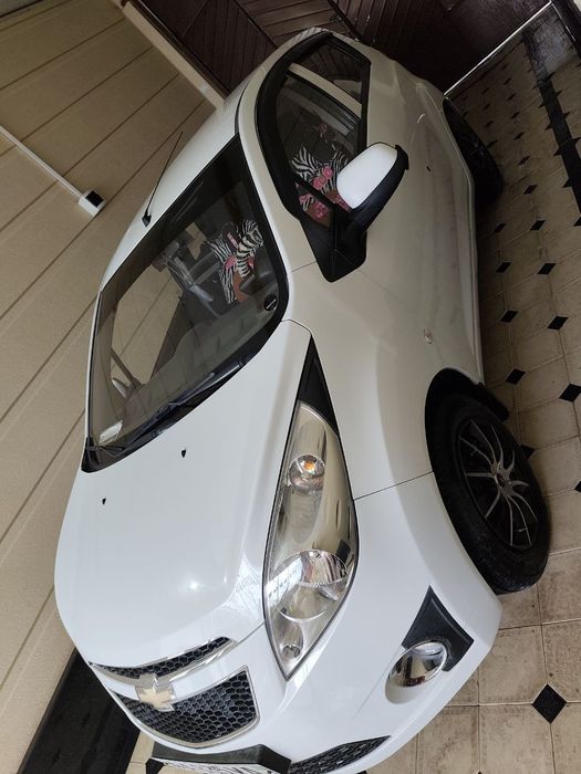 Спарк 2014 йили котта матор сотилади