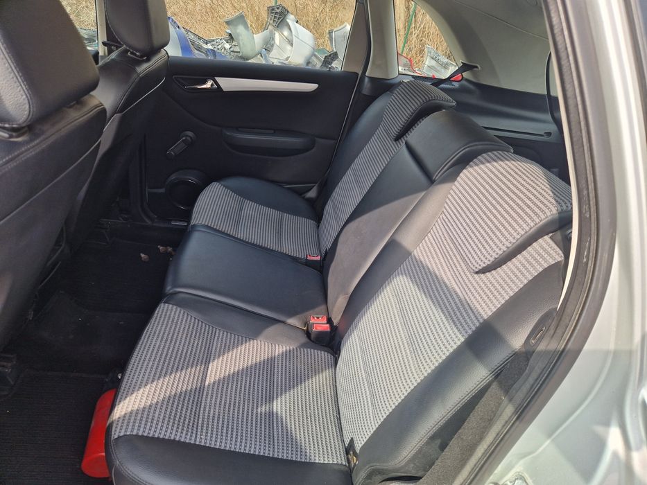 Mercedes B180 CDI (НА ЧАСТИ)