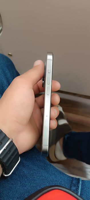 iPhone 15 pro titan 128 gb qirchilgan yeri yoʻq yomks 89