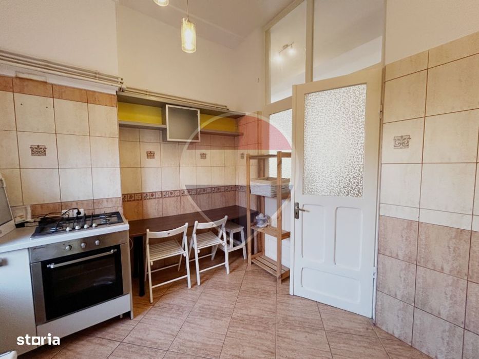 Apartament spatios 3 camere in zona Primaverii