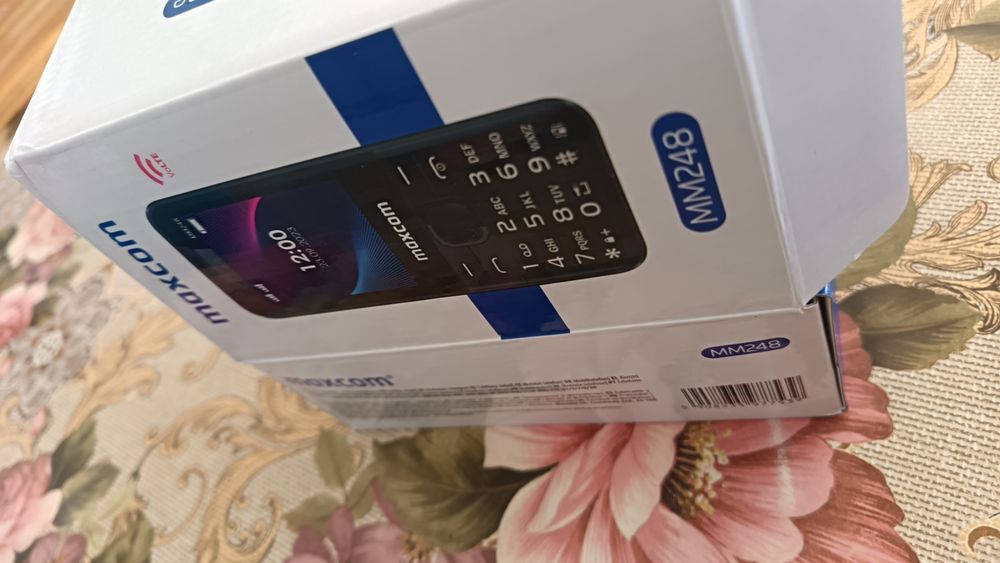 Telefon mobil maxcom