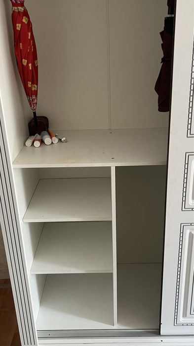 продается прихожий шкаф