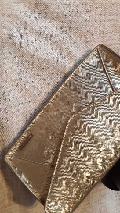 Лот в златисто- Портмоне/Victorias Secret/Диадема/Рокля