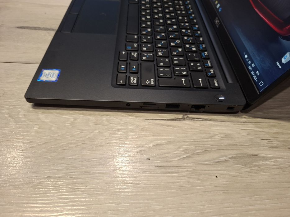 Dell Latitude 7390-i5 8350u/8гб/256гб м.2