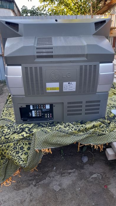 Продаётся телевизор