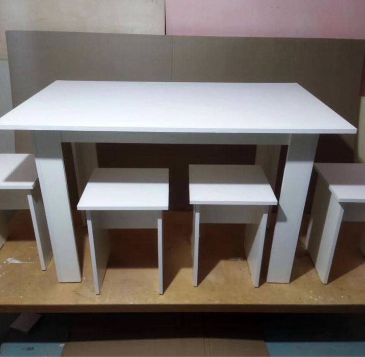 Стол . Орындық. Табуретка новый