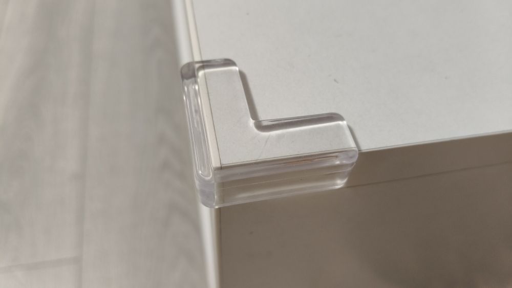 Protecții colțuri pentru bebeluși