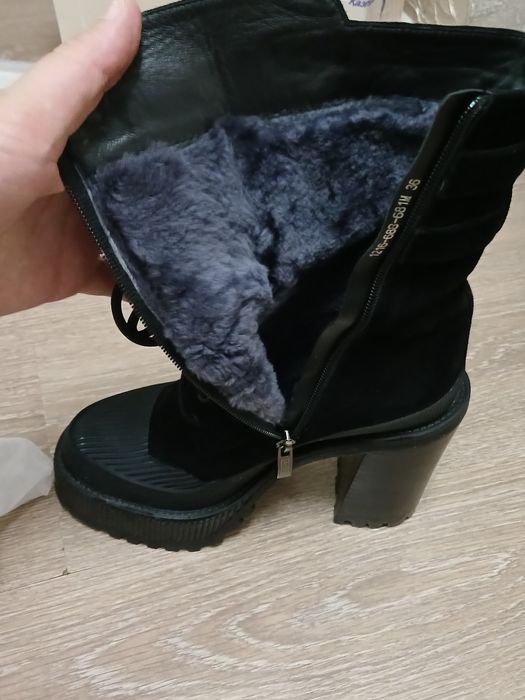 Сапоги зимние модные,тёплые