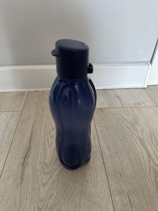 Продам бутылку таппер