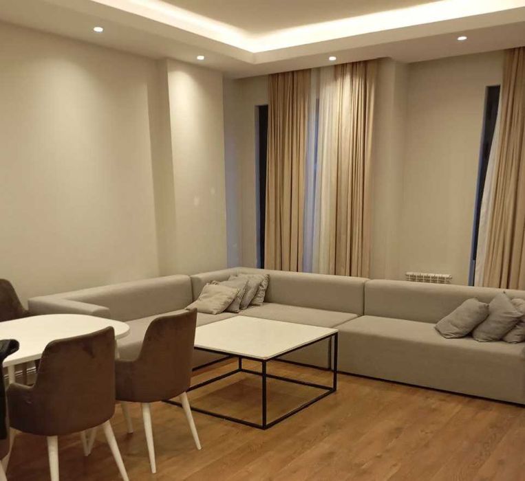 АРЕНДА 3/2/9Новостройка  
Ориентир ресторан Караван 
86м2 1100у.е+деп.