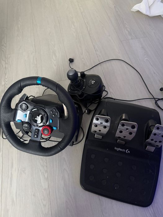 Volan G29 Logitech Schimbător + Pedale Incluse Compatibil Pc Ps5 Ps4