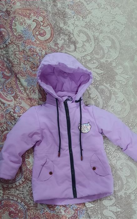 Продам детские куртки