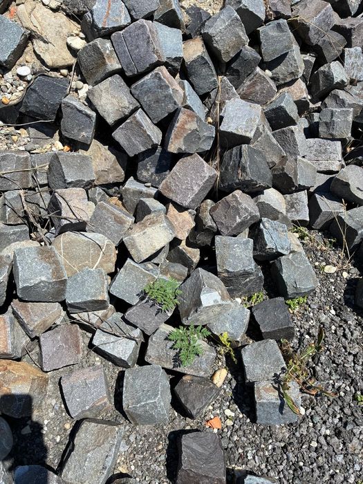 Piatra cubica roci eruptive