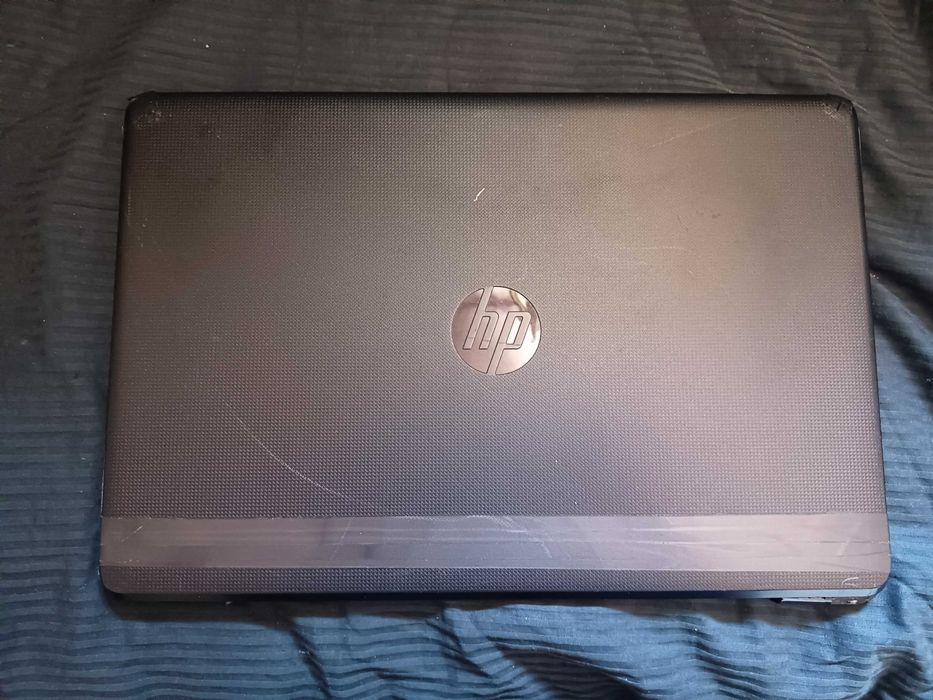 Laptop HP Pavilion 15, light gaming gen 8 Core i5 8250u, video Radeon R5 M330 2gb, ram 8gb ddr4, ssd 256gb, display full HD