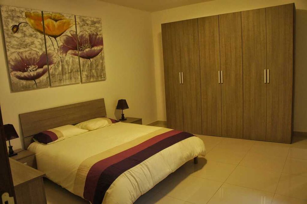 Дава се под наем Тристаен апартамент в Пловдив, Каменица 1 - 90 кв.м за 423.81 € - Снимка #2