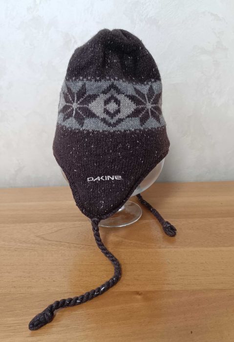 Dakine-Много Запазена