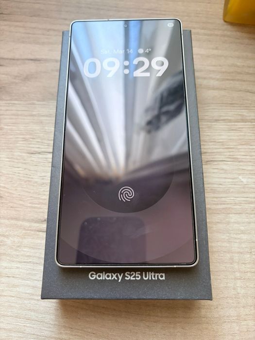 S25 ULTRA 12Gb Ram 512Gb Stocare