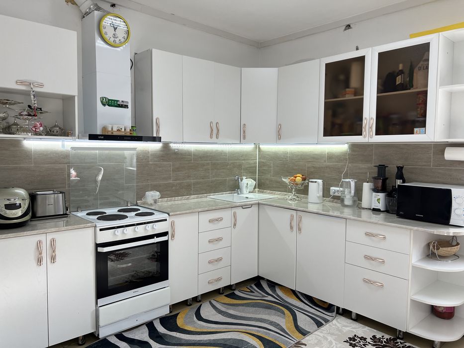 Кухонный гарнитур