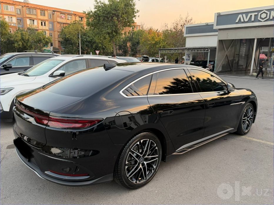 Byd han 701 km хан