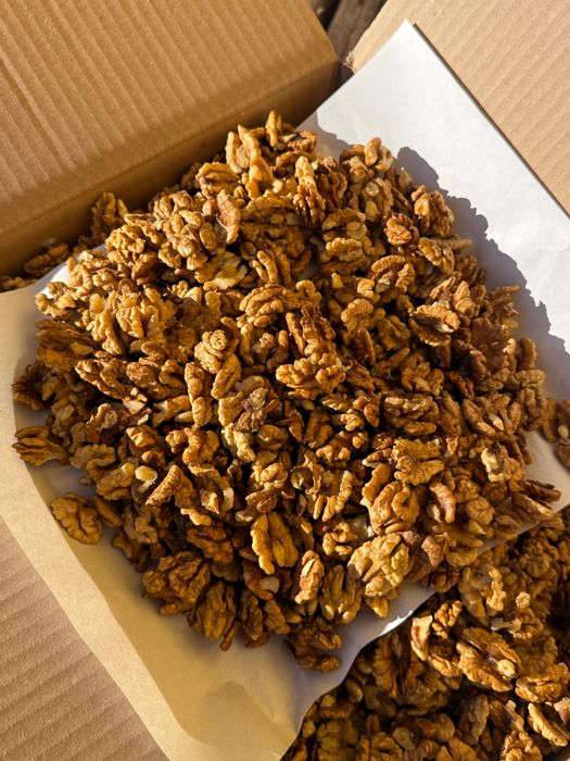 Miez de Nuca, Jumătăți 1/2 - 90%