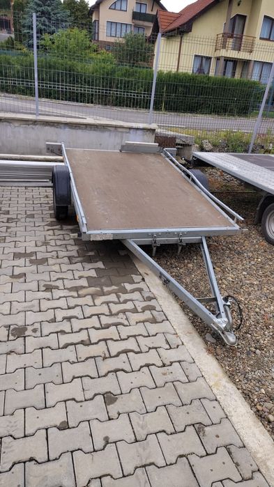 Închirieri Remorci / Trailere Transport Auto, între 750kg și 3500kg