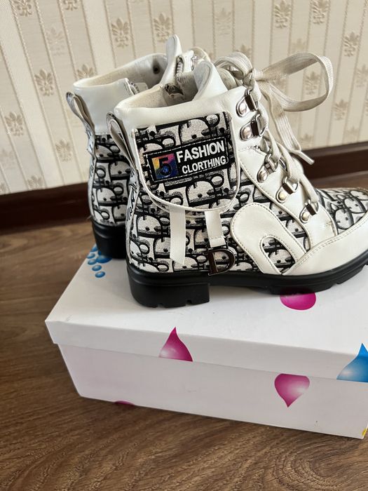 Ботинки, демисезонные на девочек