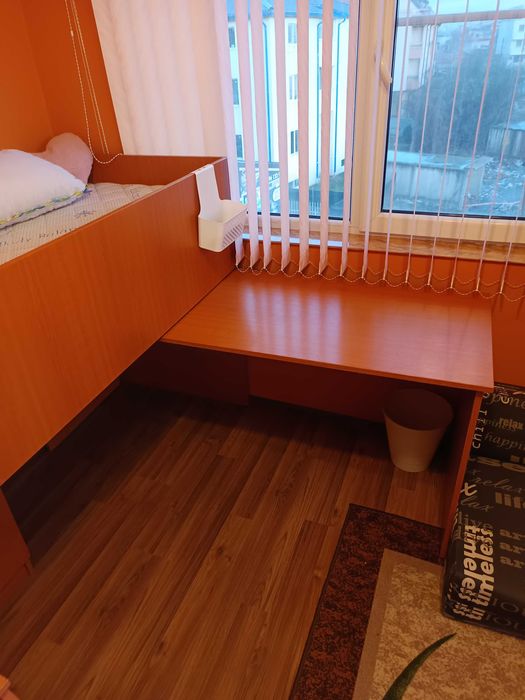 Детско легло с бюро, шкаф и матрак