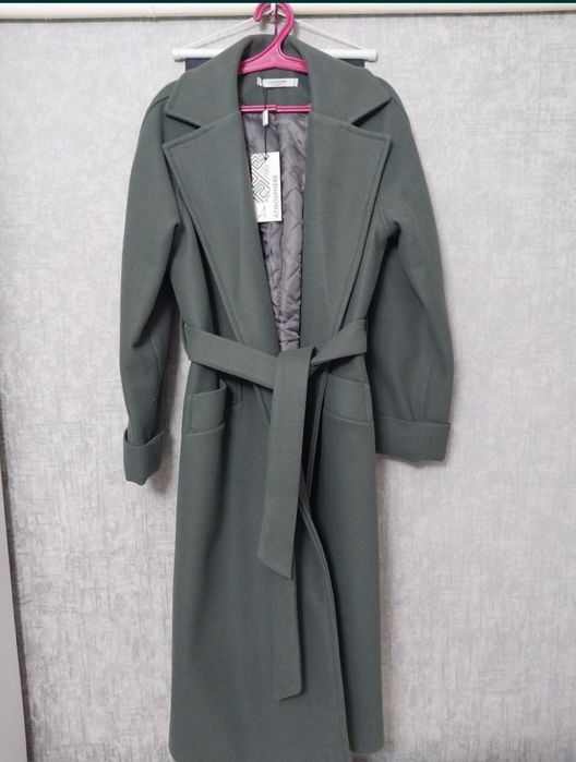 Пальто осень - зима .