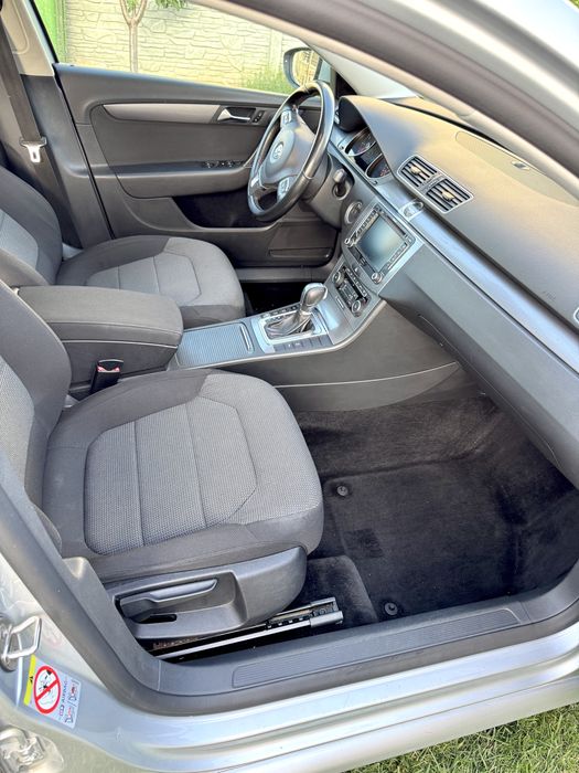 Passat B7 1.8 TSI 2011 pe benzina de 160 cp AUTOMATA berlina / limusina