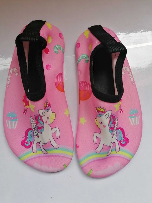 Нови аква обувки 28-29 номер за момиче