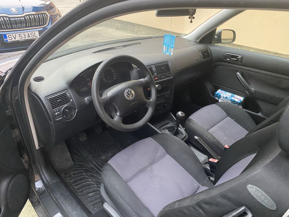 Volkswagen golf 4 - 1.6 cmc benzina, an 2003