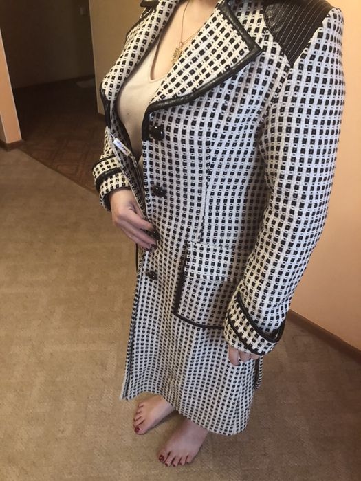 Продам новое пальто