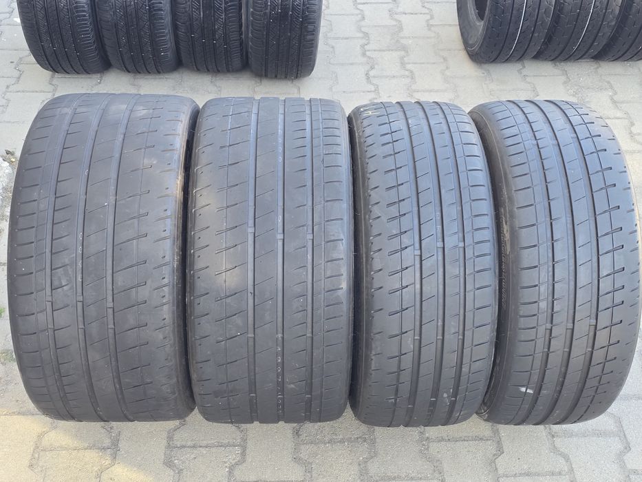 255 40 20 и 295 35 20 Bridgestone