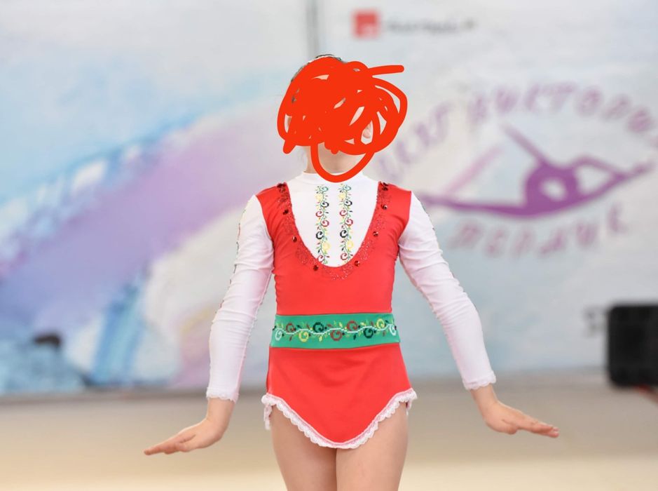 Трика за художествена гимнастика