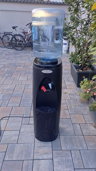 Dozator / dispenser electric apa rece sau calda
