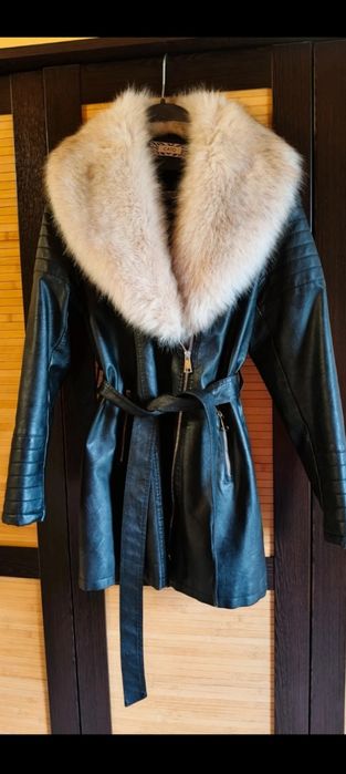 Palton Cato din piele cu guler de blana