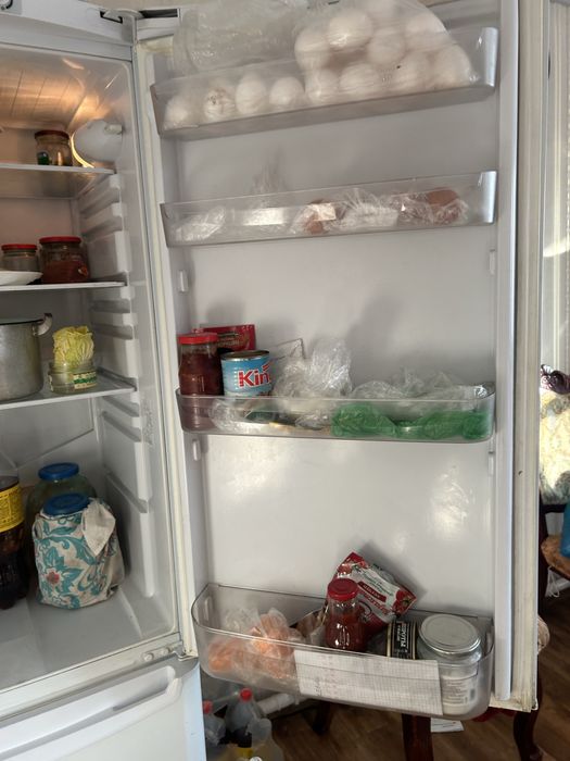 Холодильник Inesit бу в хорошем состоянии