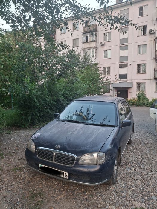 Тайота старлет .