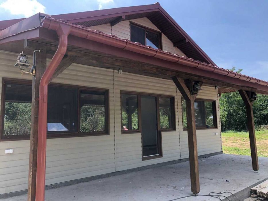 Casa modulara, garaje auto, containere din structura metalica si panou sandwich termoizolant