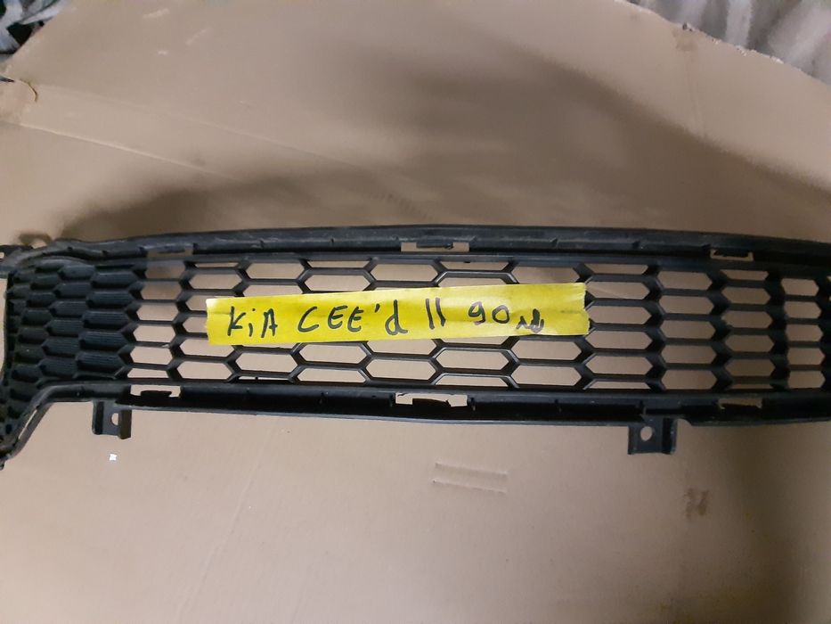 Решетка  броня грил  киа  сеед   kia ceed 2017/25г