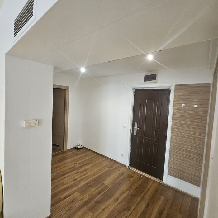 Apartament de vanzare Rin
