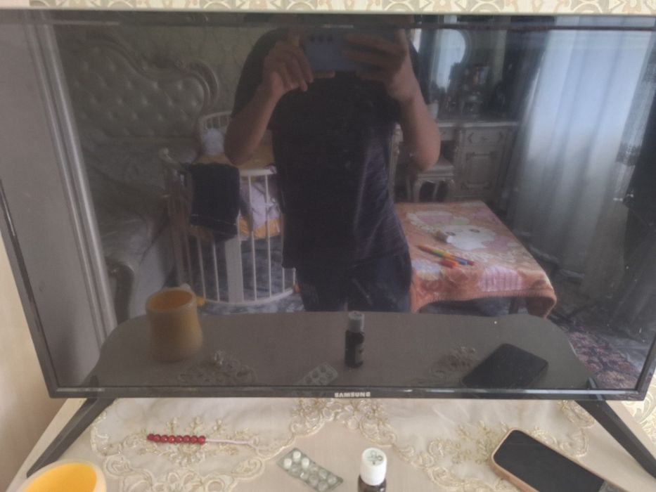 Hisense va Samsung TV sotiladi
