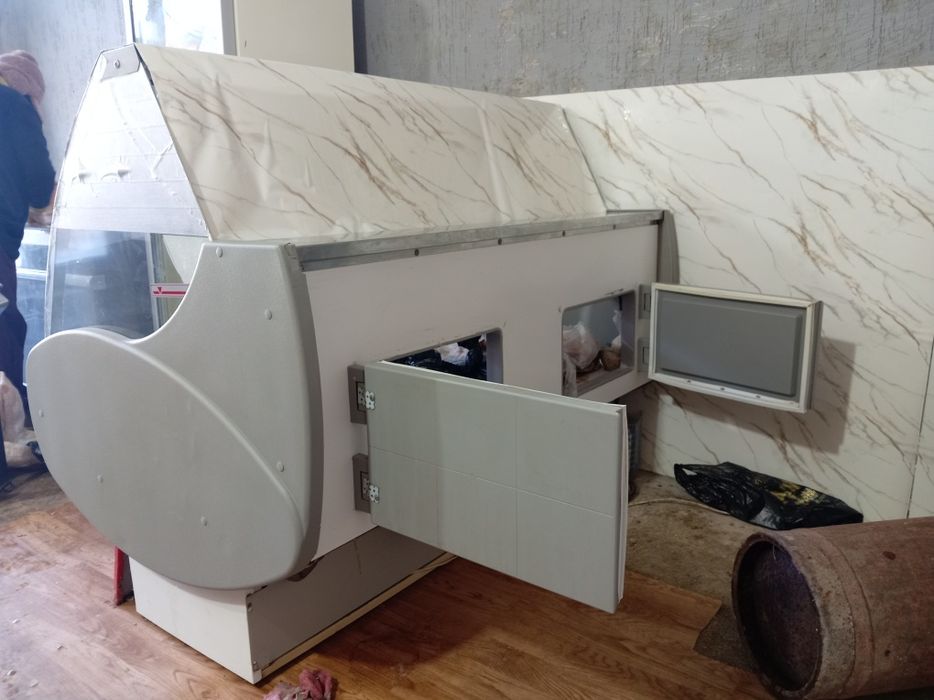 Холодильник морозильник витринои