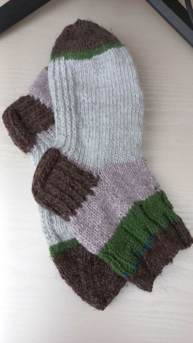 Вязаные тапочки  из шерсти