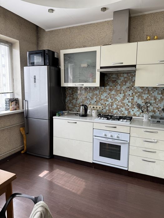 Продам 2 комн улучш