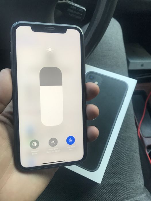 Продам айфон 11 iphone 11