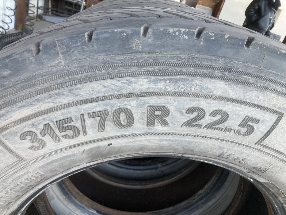 Гуми за камион 315-70-22.5
